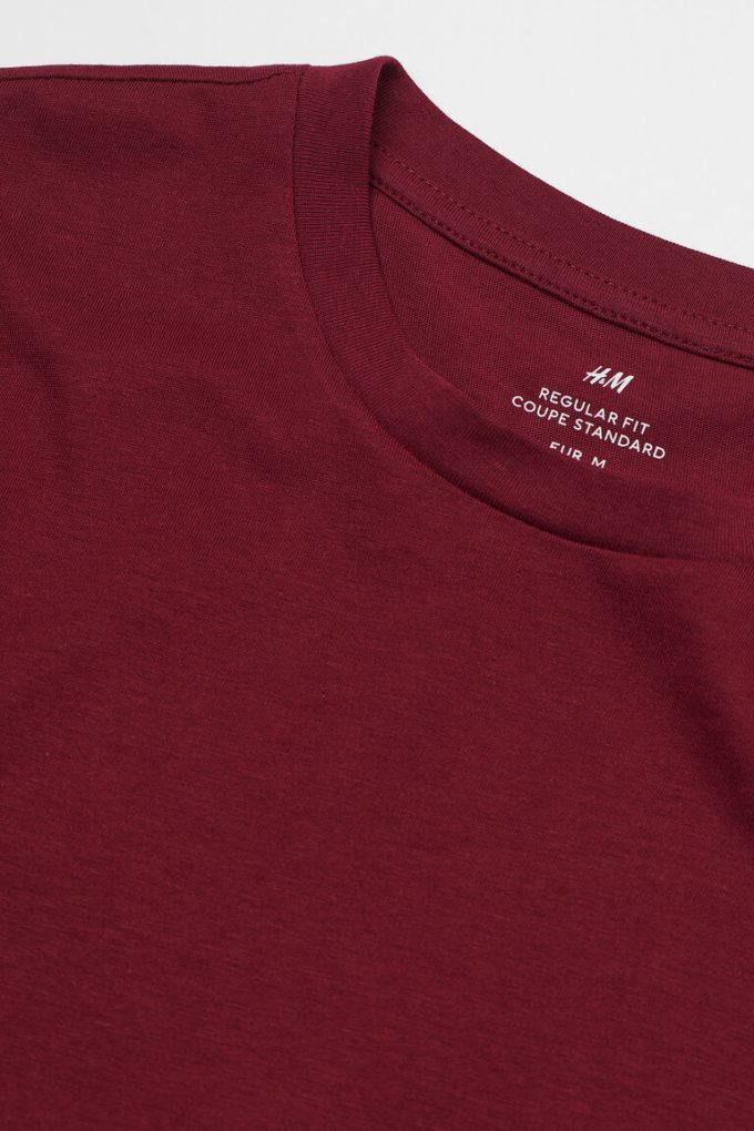 HM Kaos Kerah Bundar Regular Fit BURGUNDY