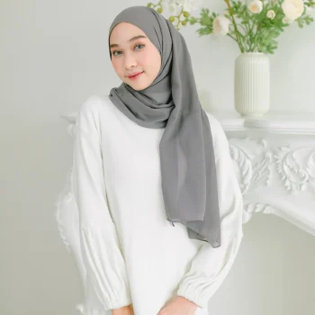 Lozy Nora Turtleneck White