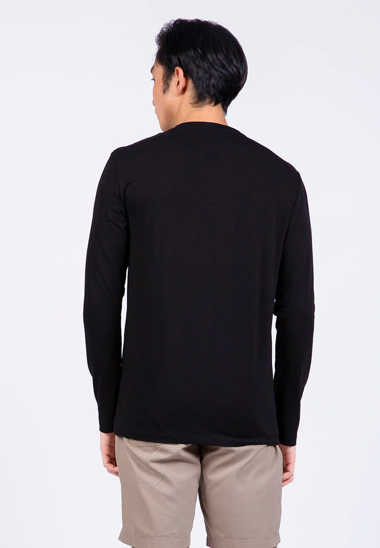 Kaos Lengan Panjang Pria Slim Fit Long Sleeve T-shirt Black