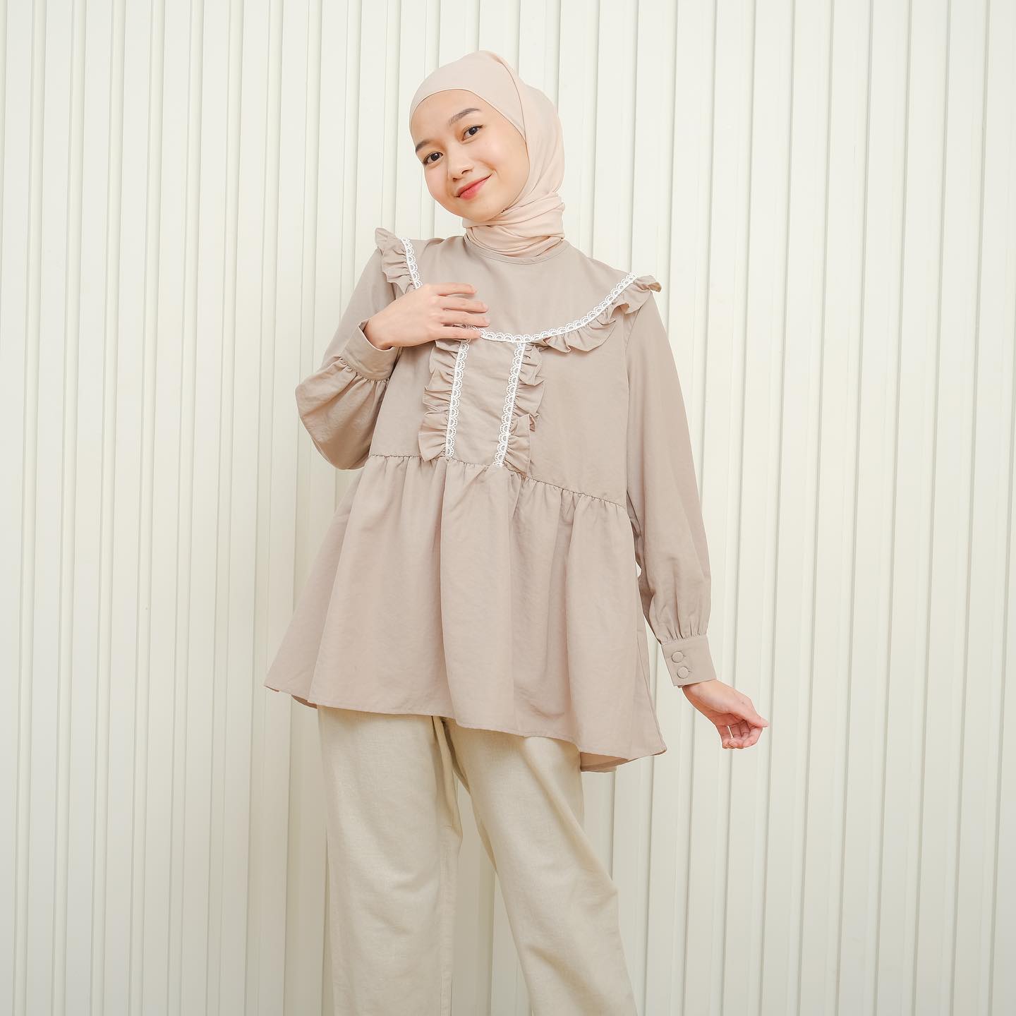 ZELLA BLOUSE