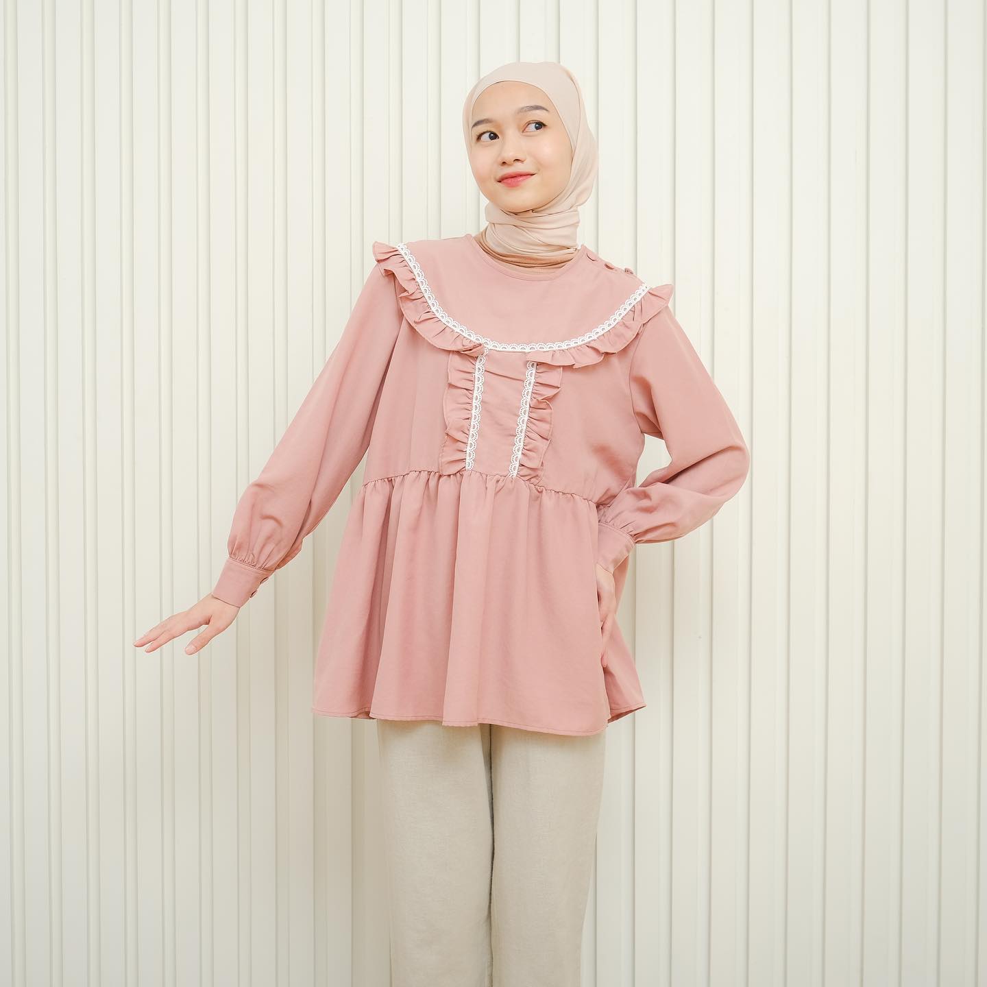 ZELLA BLOUSE