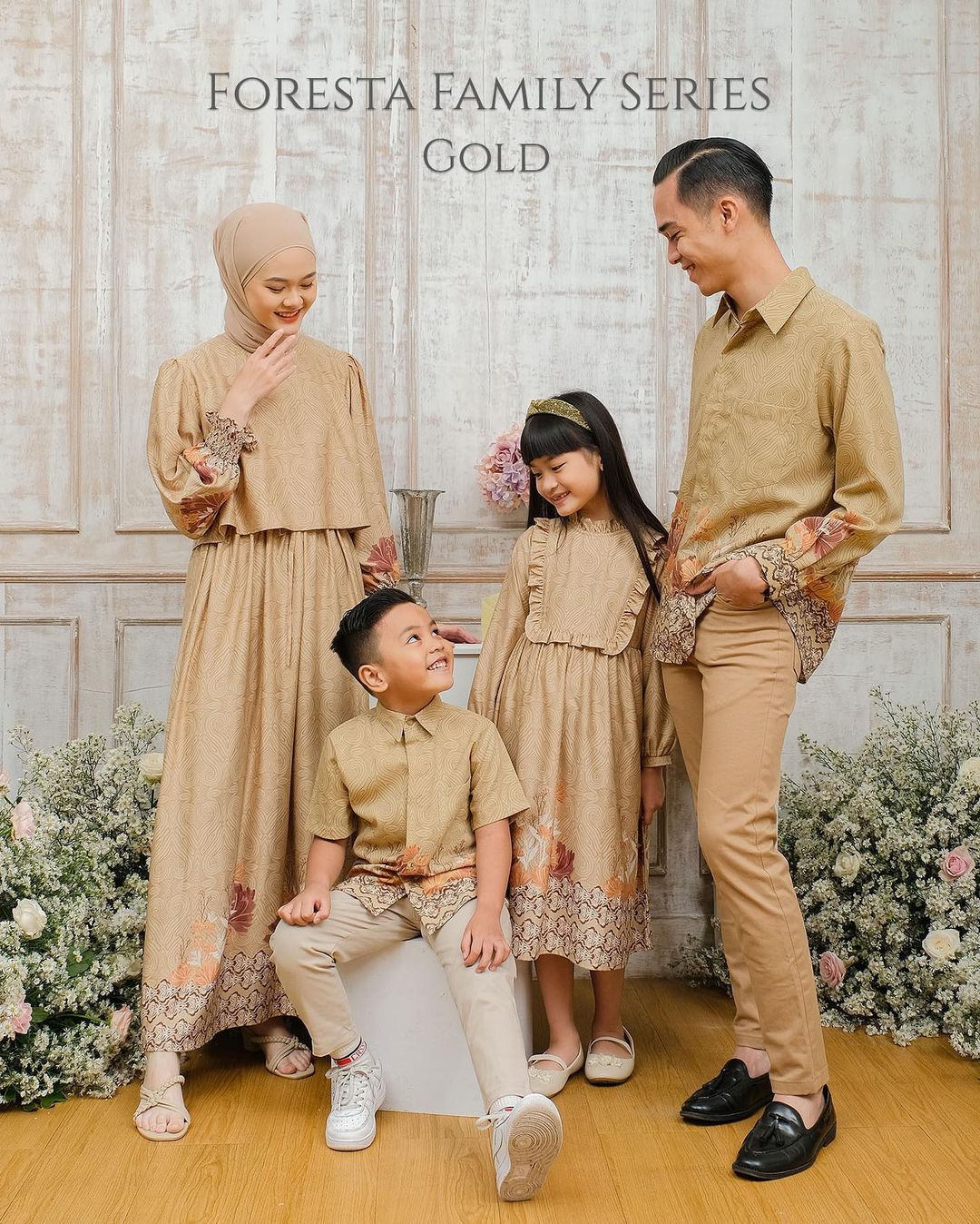 FORESTA FAMILY SERIES, GOLD SET